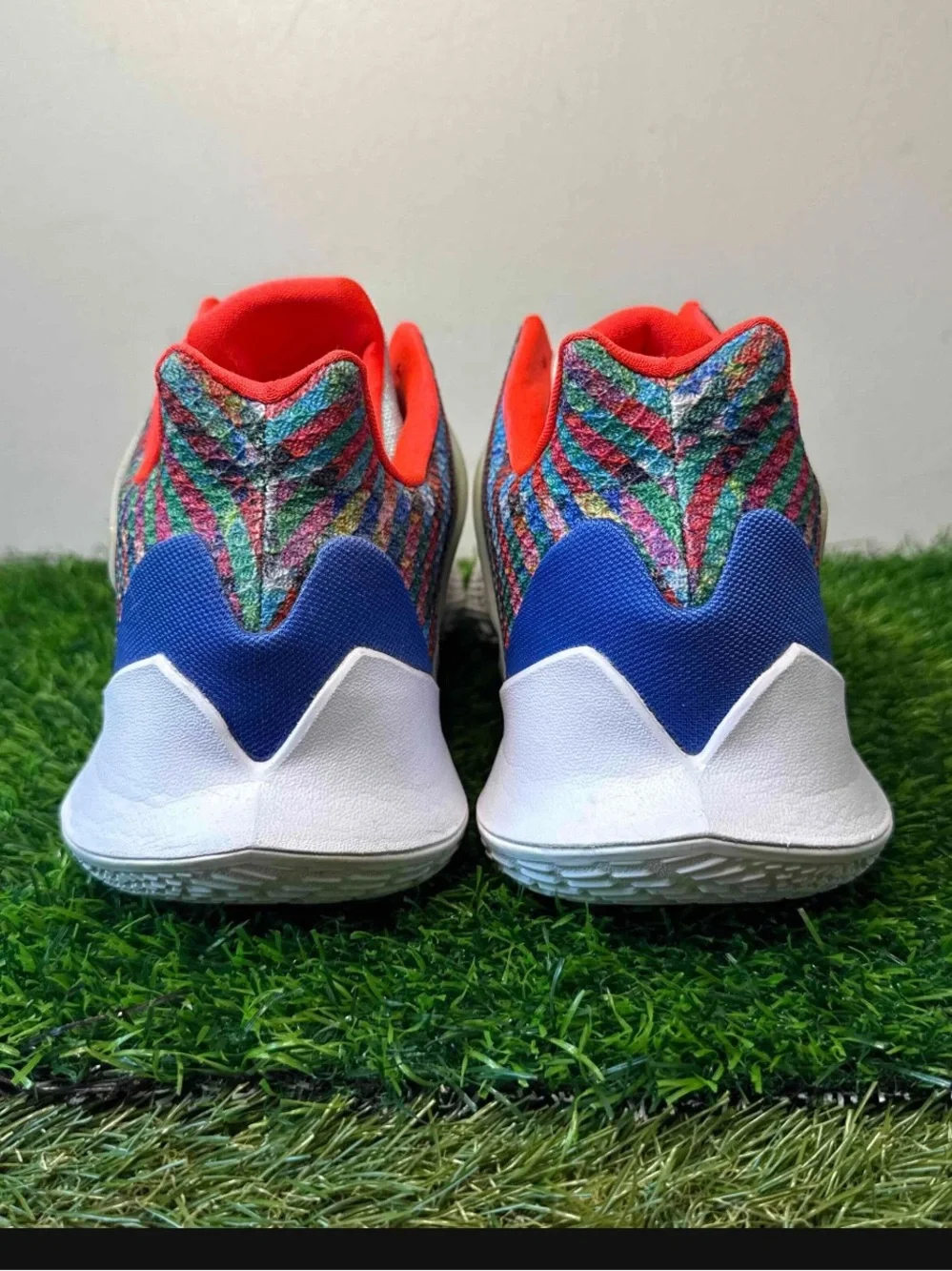 Nike Kyrie Low 2 Multi-Color Irving Men’s Size 15 Sneakers Shoes AV6337-400